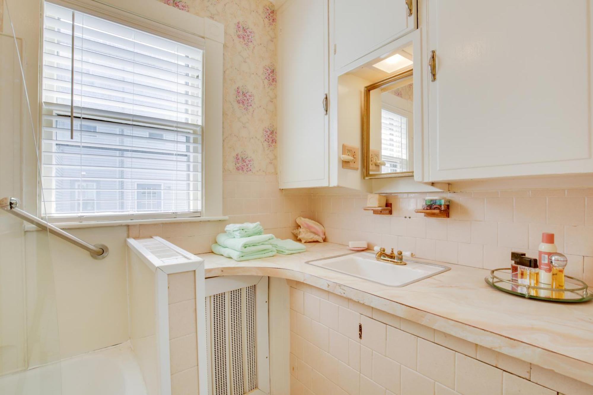 Quaint Beverly Townhome Walk To Beach And Downtown! Eksteriør billede