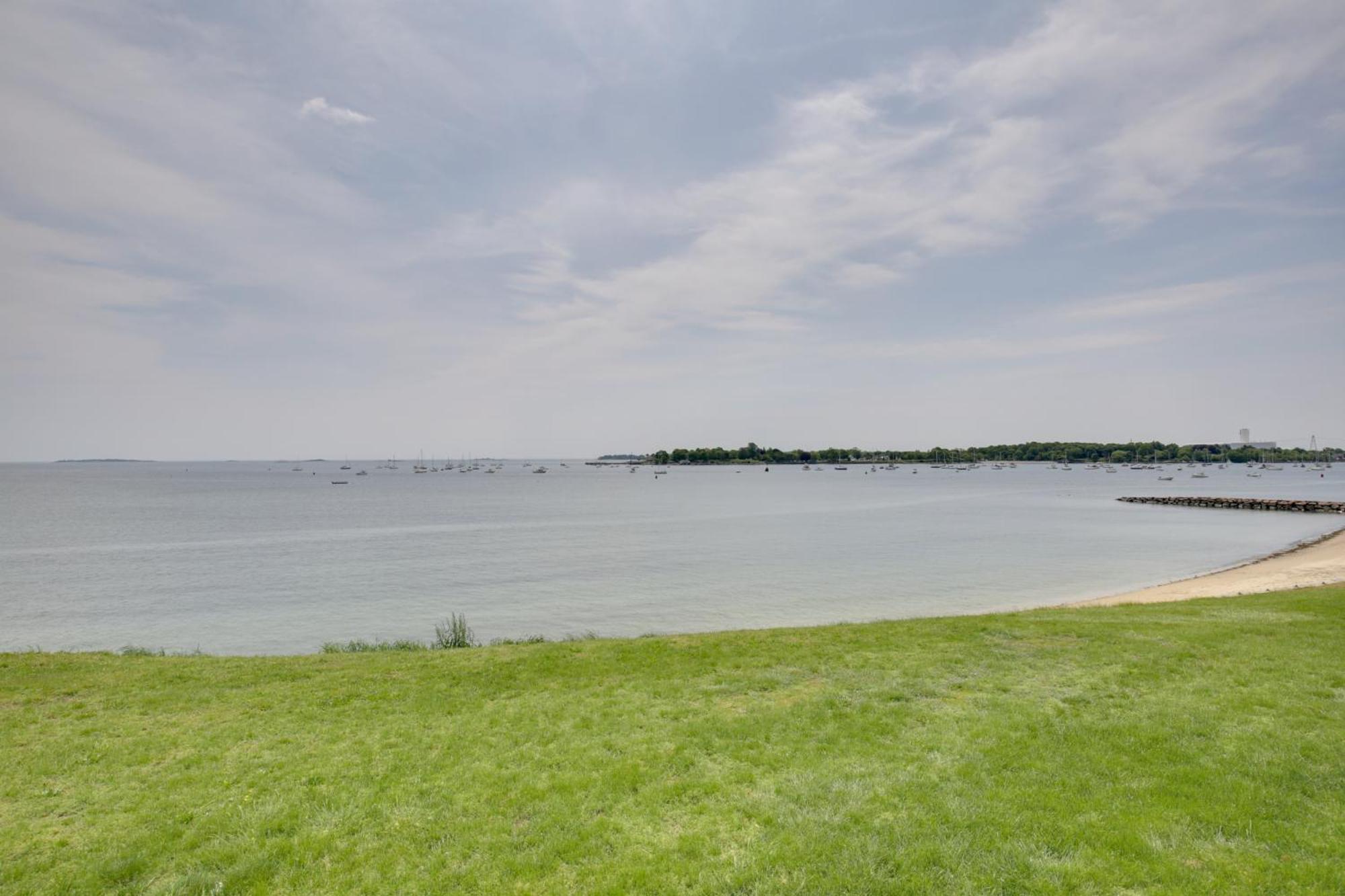 Quaint Beverly Townhome Walk To Beach And Downtown! Eksteriør billede