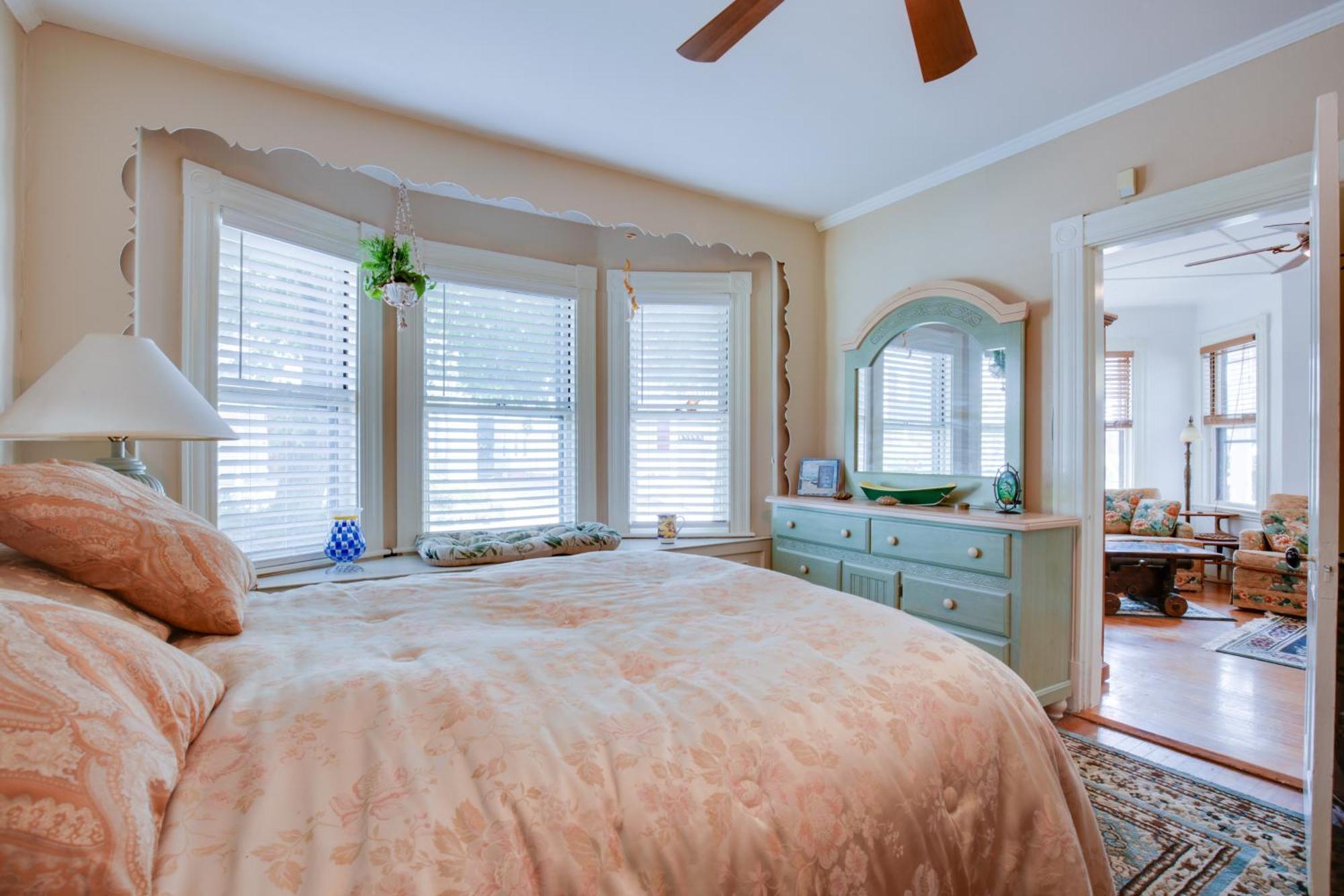 Quaint Beverly Townhome Walk To Beach And Downtown! Eksteriør billede