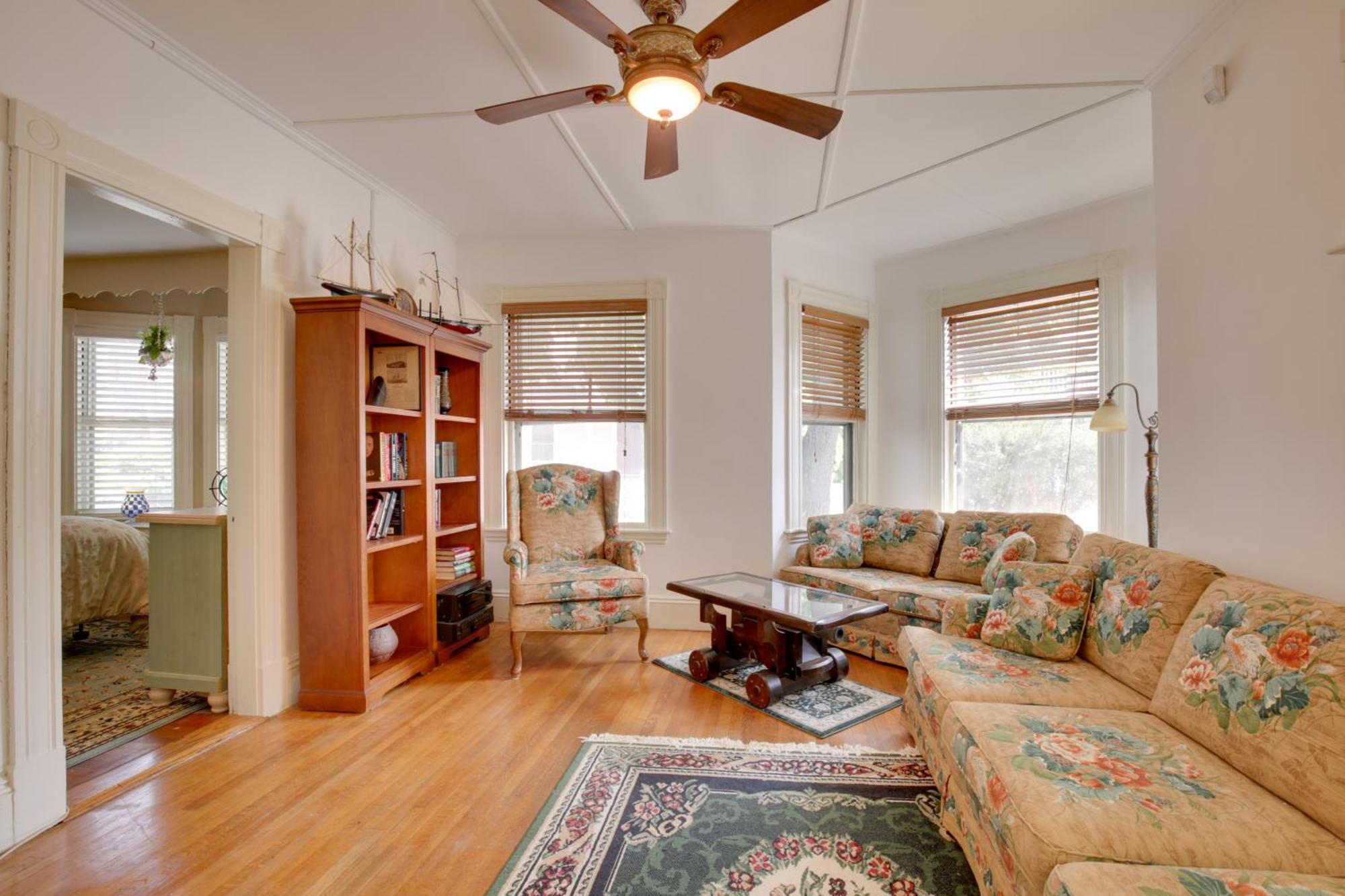 Quaint Beverly Townhome Walk To Beach And Downtown! Eksteriør billede